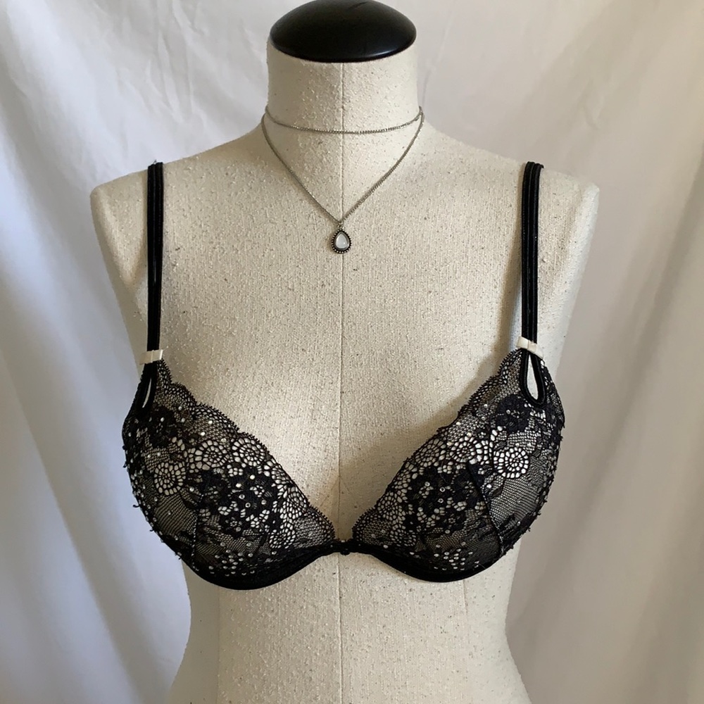 Lace bra. Such a pretty little thing